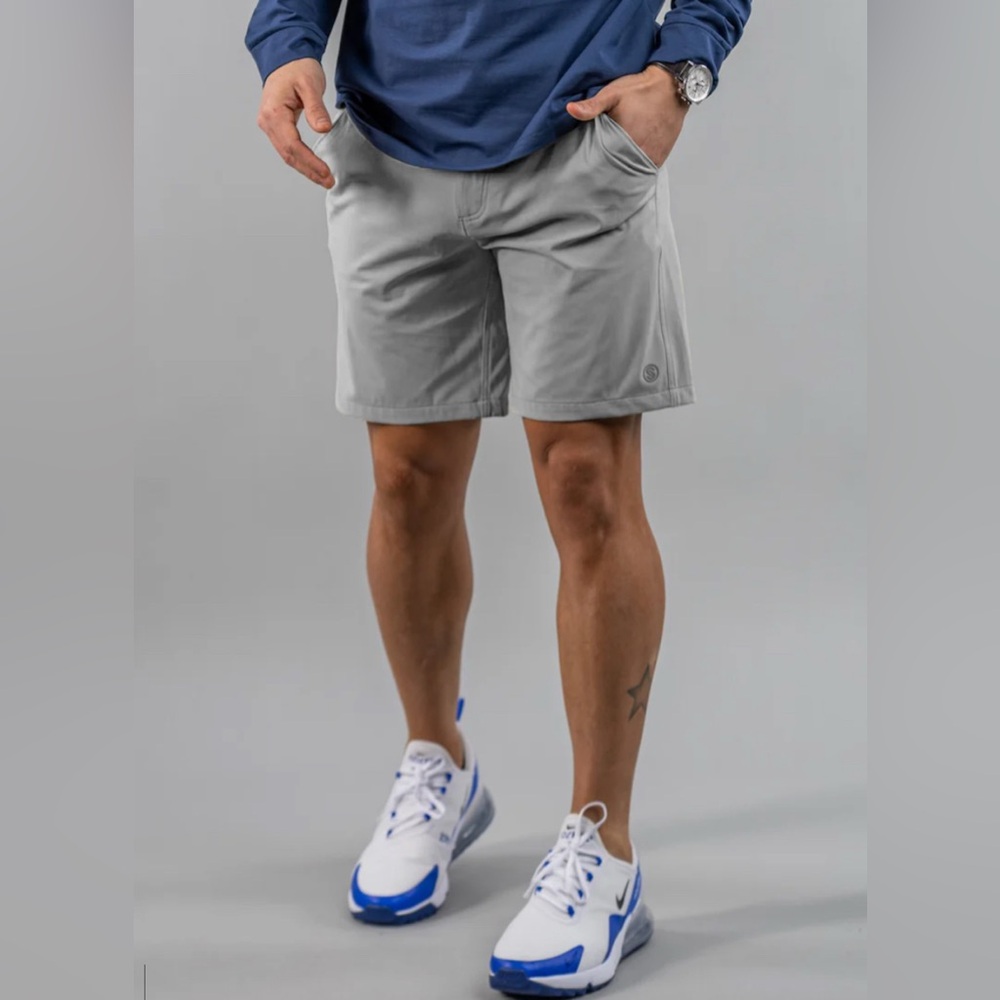 Scales‎ Gear Golf Shorts Men’s Size 34 Light Gray
